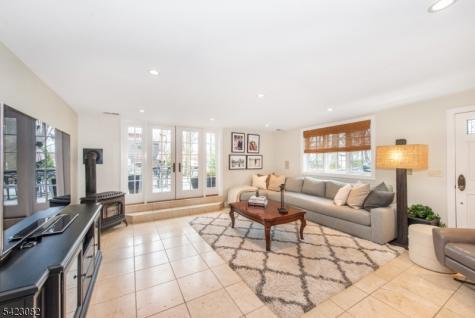 917 Westminster Avenue Hillside NJ 07205