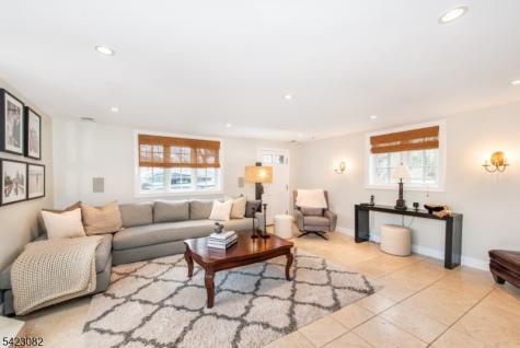 917 Westminster Avenue Hillside NJ 07205