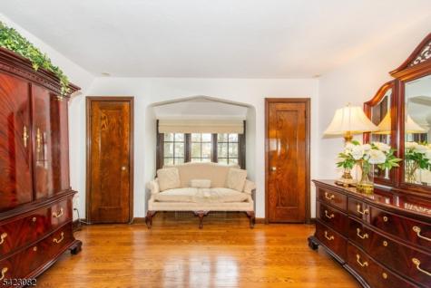 917 Westminster Avenue Hillside NJ 07205