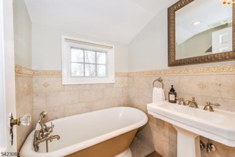 917 Westminster Avenue Hillside NJ 07205