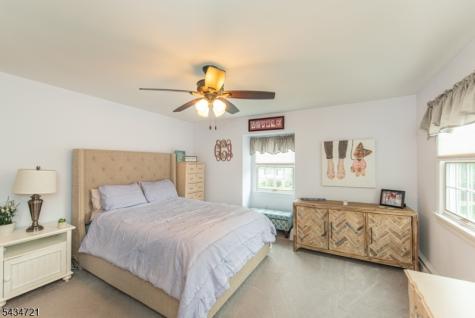 31 Yorkshire Avenue West Milford NJ 07480