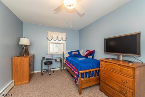 31 Yorkshire Avenue West Milford NJ 07480