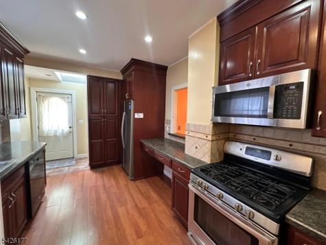 276 Madison Avenue Clifton NJ 07011