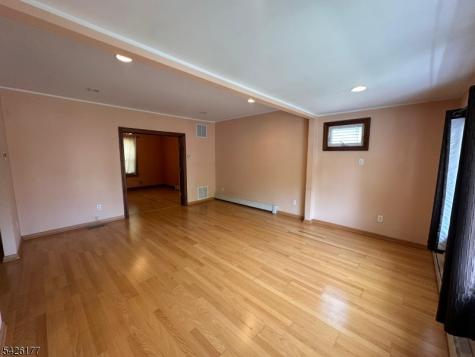 276 Madison Avenue Clifton NJ 07011