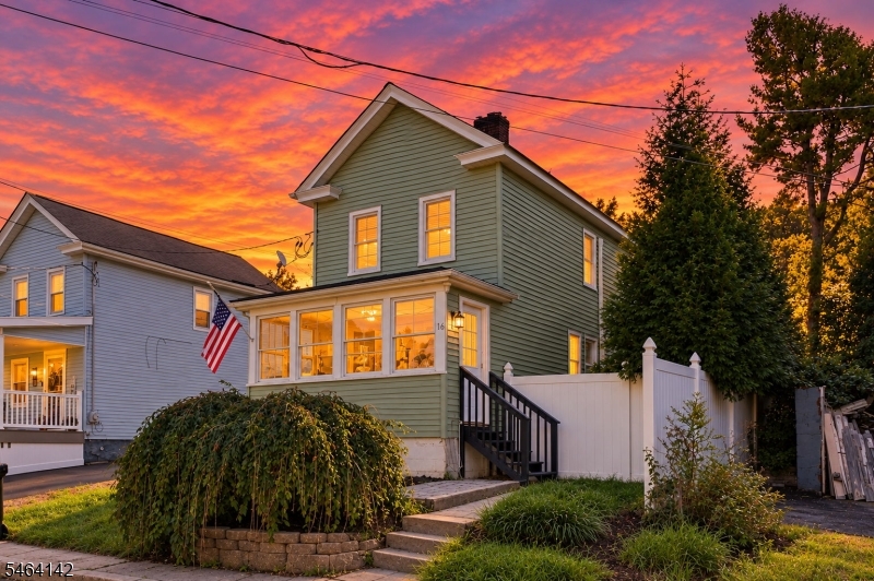 16 Green Street Oxford NJ 07863