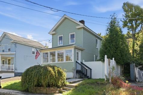 16 Green Street Oxford NJ 07863