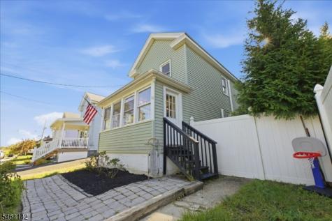 16 Green Street Oxford NJ 07863