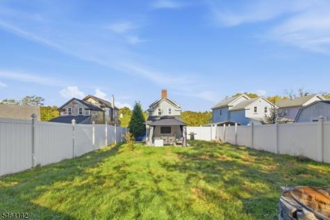 16 Green Street Oxford NJ 07863