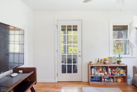 16 Green Street Oxford NJ 07863