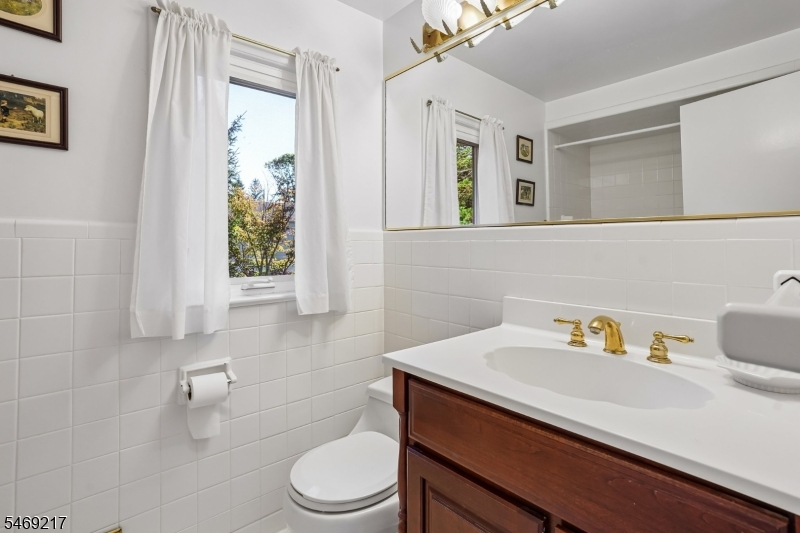 4 Nautical Terrace Jefferson NJ 07849