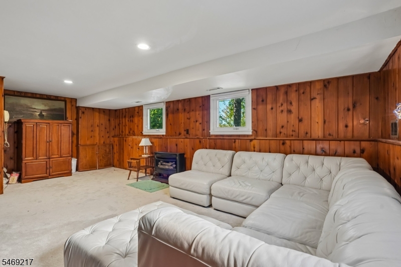 4 Nautical Terrace Jefferson NJ 07849