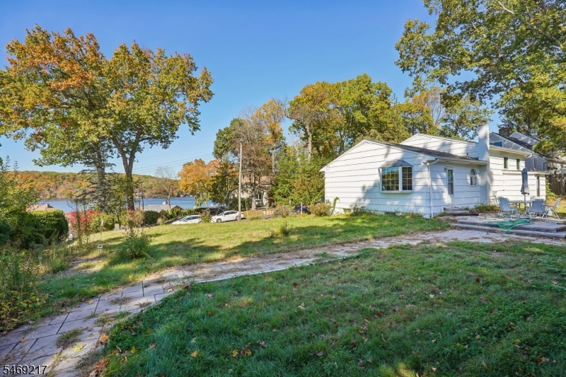 4 Nautical Terrace Jefferson NJ 07849