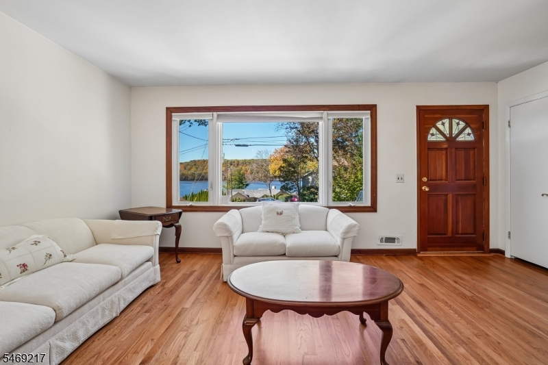 4 Nautical Terrace Jefferson NJ 07849