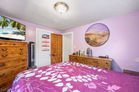 28 Clinton Street Newton NJ 07860