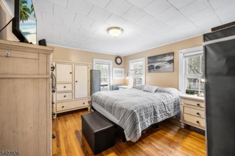 28 Clinton Street Newton NJ 07860
