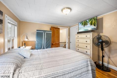 28 Clinton Street Newton NJ 07860