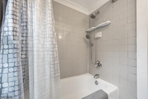 28 Clinton Street Newton NJ 07860