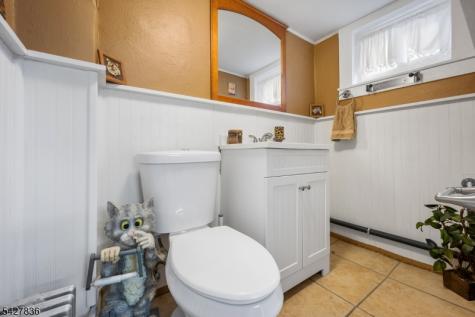 28 Clinton Street Newton NJ 07860