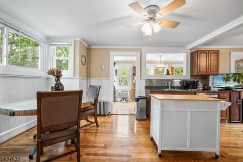 28 Clinton Street Newton NJ 07860