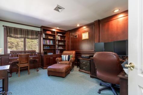 55 Janelle Court Bedminster NJ 07921