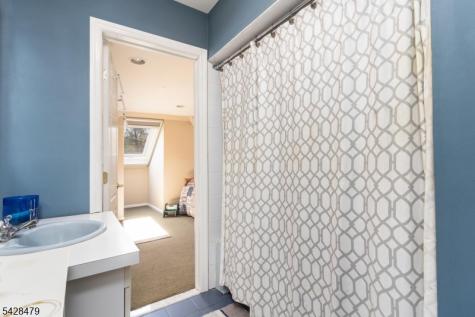 55 Janelle Court Bedminster NJ 07921