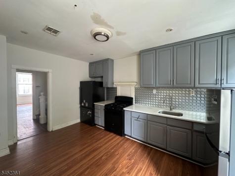 60 Oak Street Jersey City NJ 07304