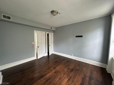 60 Oak Street Jersey City NJ 07304