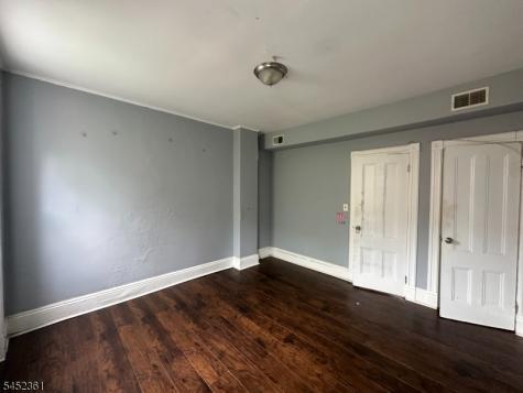 60 Oak Street Jersey City NJ 07304