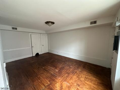 60 Oak Street Jersey City NJ 07304
