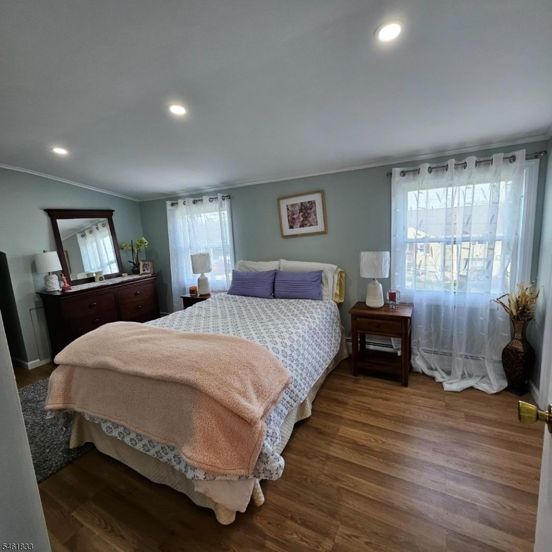 136 Isabelle Street Woodbridge NJ 08840