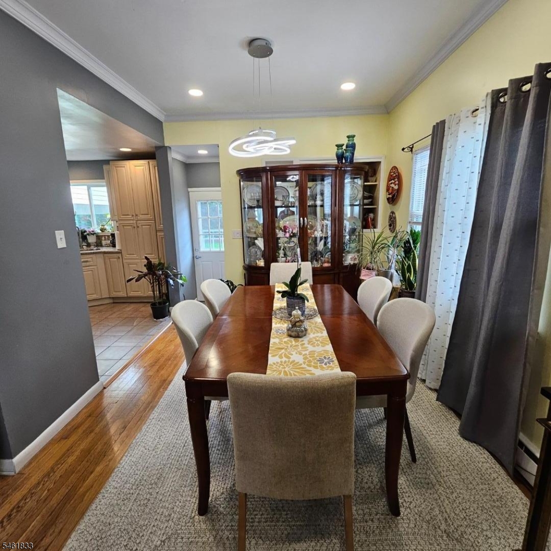 136 Isabelle Street Woodbridge NJ 08840