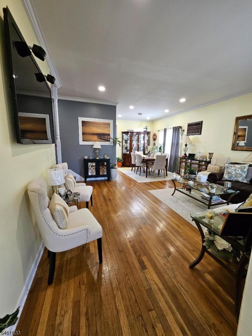 136 Isabelle Street Woodbridge NJ 08840