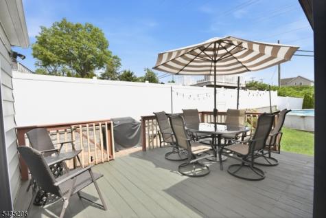 128 White Oak Terrace Belleville NJ 07109