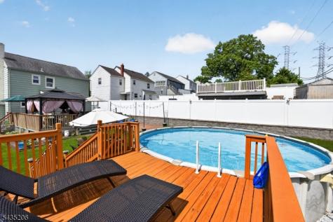 128 White Oak Terrace Belleville NJ 07109