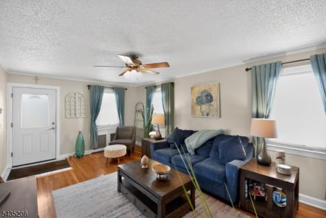 128 White Oak Terrace Belleville NJ 07109