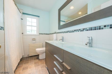 32 Natalie Drive West Caldwell NJ 07006