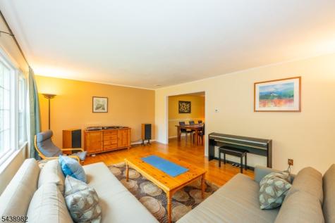 32 Natalie Drive West Caldwell NJ 07006