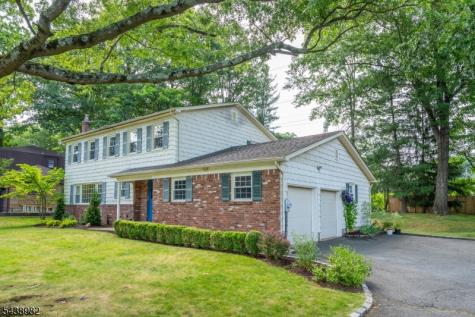 32 Natalie Drive West Caldwell NJ 07006