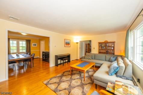 32 Natalie Drive West Caldwell NJ 07006