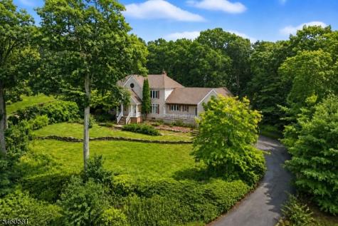4 Upper Lake Road Jefferson NJ 07438