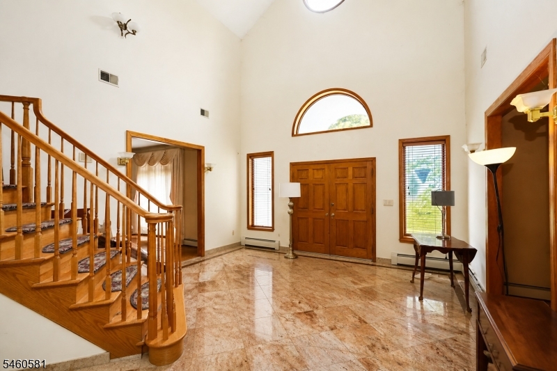 4 Upper Lake Road Jefferson NJ 07438