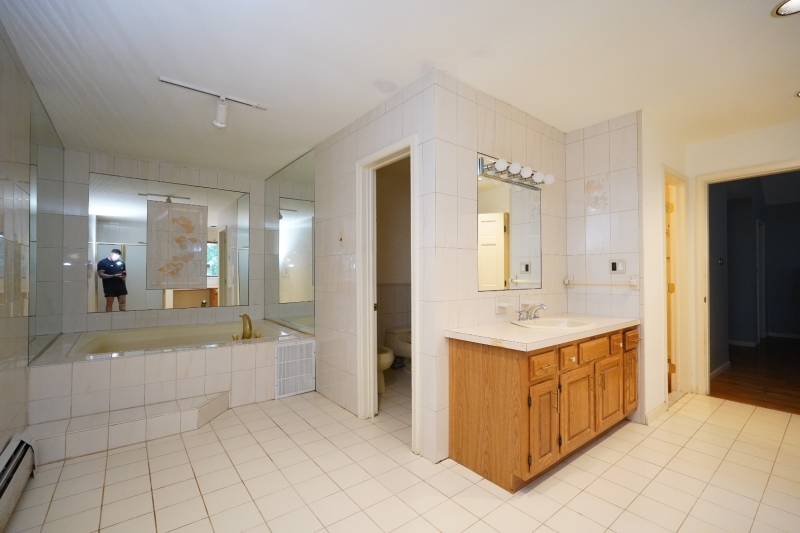 4 Upper Lake Road Jefferson NJ 07438
