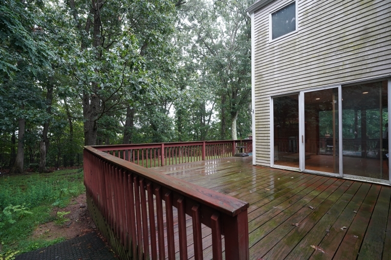 4 Upper Lake Road Jefferson NJ 07438