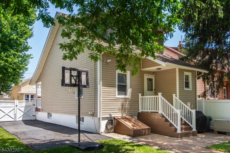 289 Paterson Avenue Paterson NJ 07502