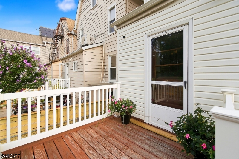 15 Boyle Place Elizabeth NJ 07202