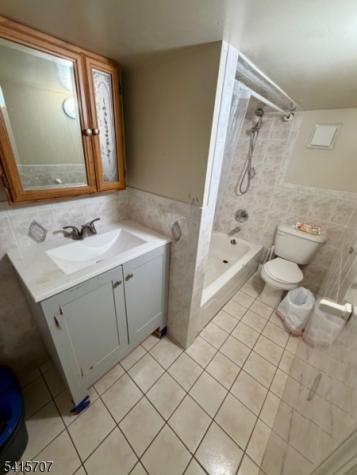 24 Hollywood Avenue Hillside NJ 07205