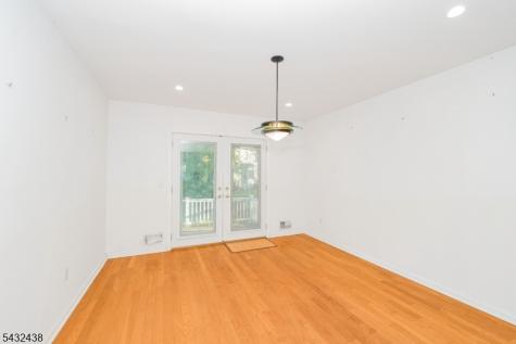 9 Sycamore Lane Piscataway NJ 08854