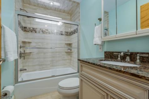 1044 Summit Lane Mountainside NJ 07092