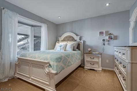 1044 Summit Lane Mountainside NJ 07092