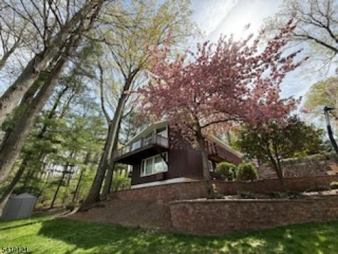 1044 Summit Lane Mountainside NJ 07092